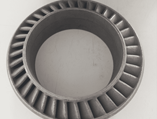 Componente metálico DED de turbina impreso en 3D