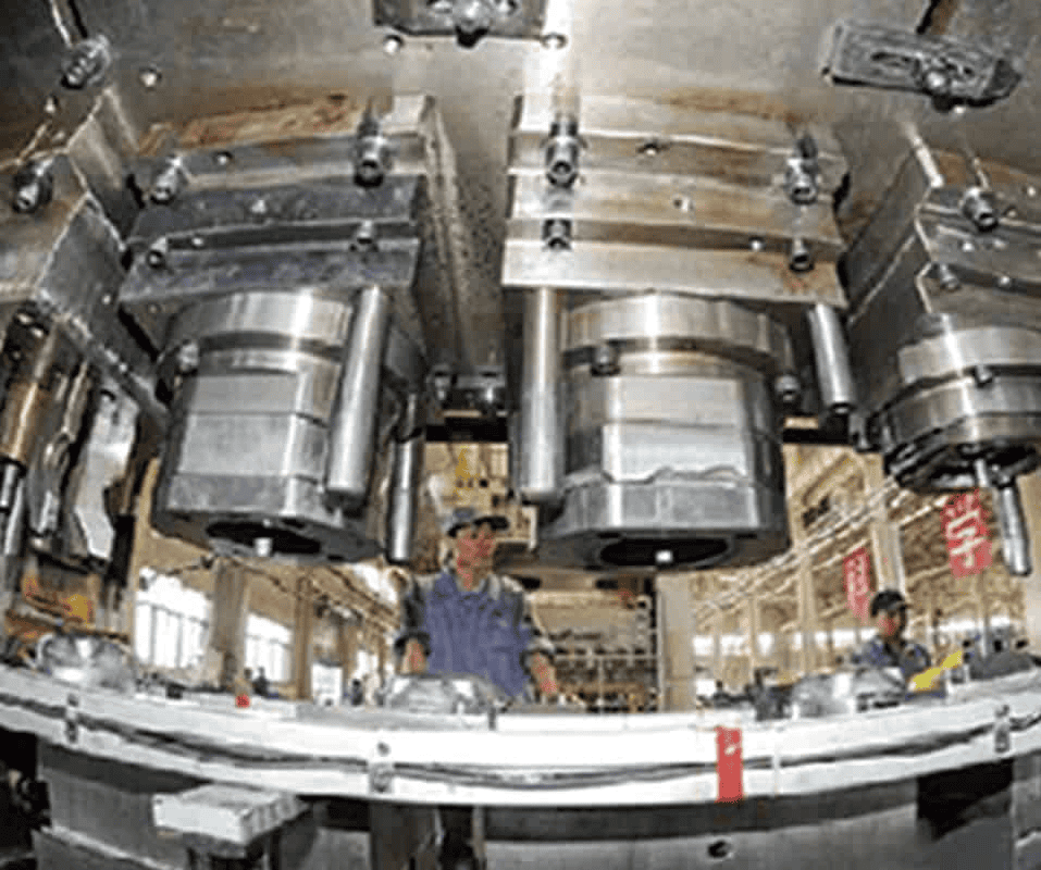 Proses pembersihan laser untuk menghilangkan oli dan gemuk dari komponen mesin presisi tinggi, persiapan permukaan non-kontak dan ramah lingkungan