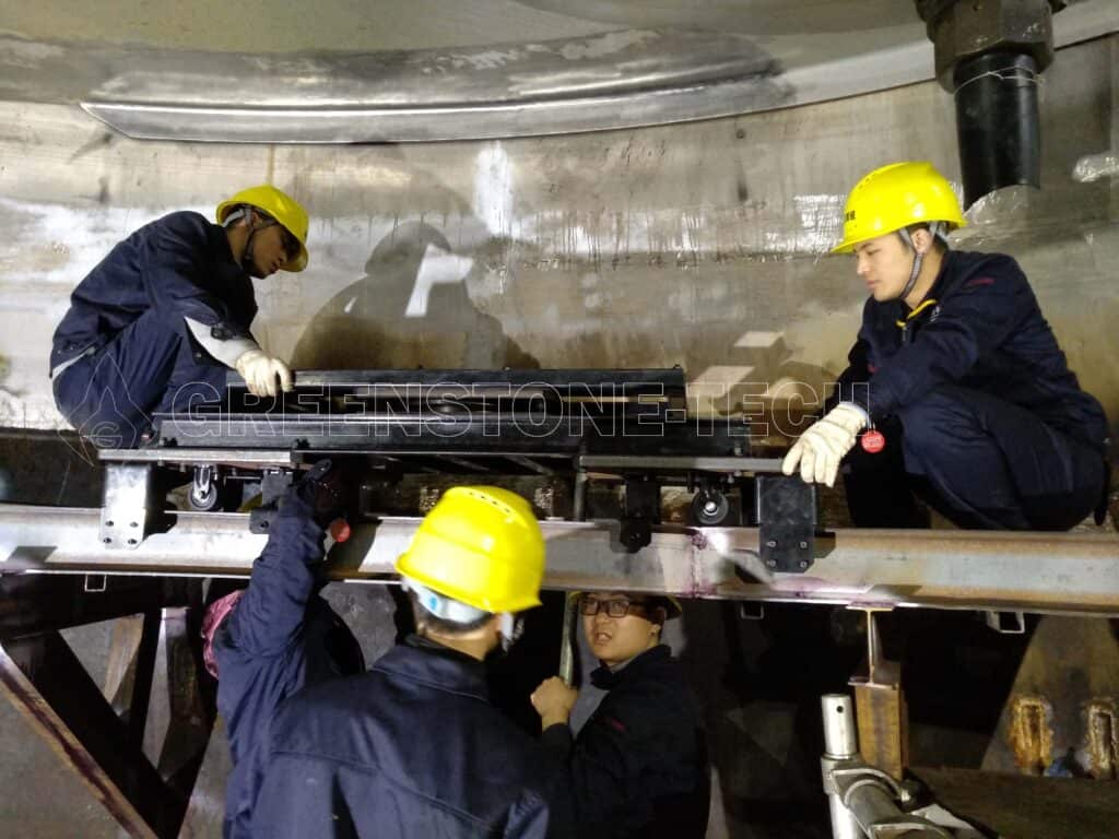 On-site laser cladding repair of large industrial parts for metal surface restoration and additive manufacturing