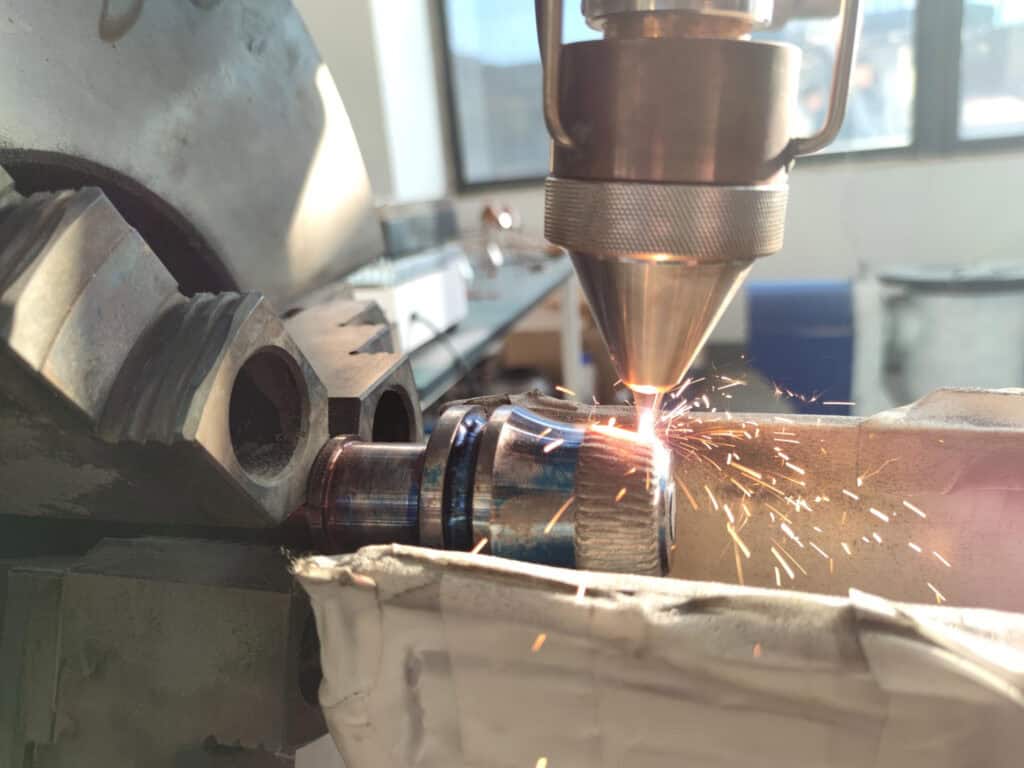 معالجة التكسية بالليزر لأجزاء مختلفة